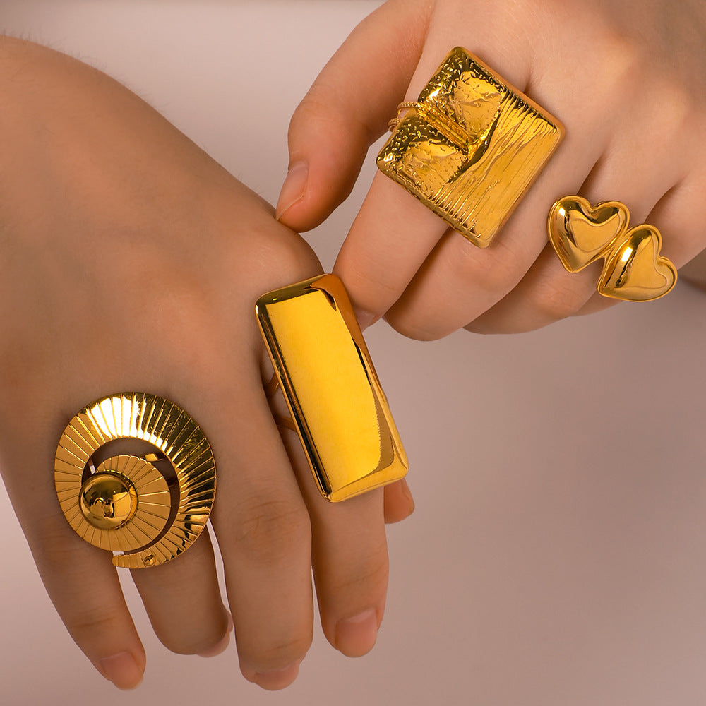 Wholesale Smooth Oversized 18K Gold Titanium Steel Heart Square Ring