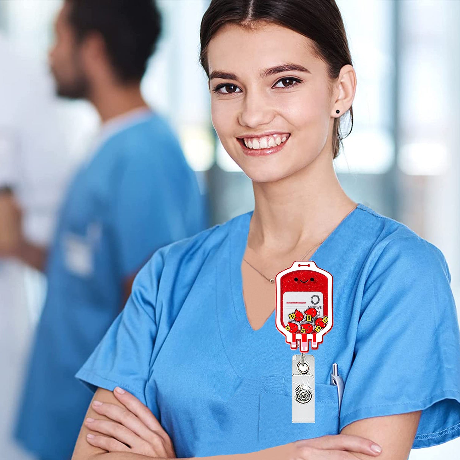 Wholesale Cute Acrylic Heart-Shaped Retractable Badge Holder - Pill Bottle Design for Doctor Nurse,  Rotating Clip,  Gift