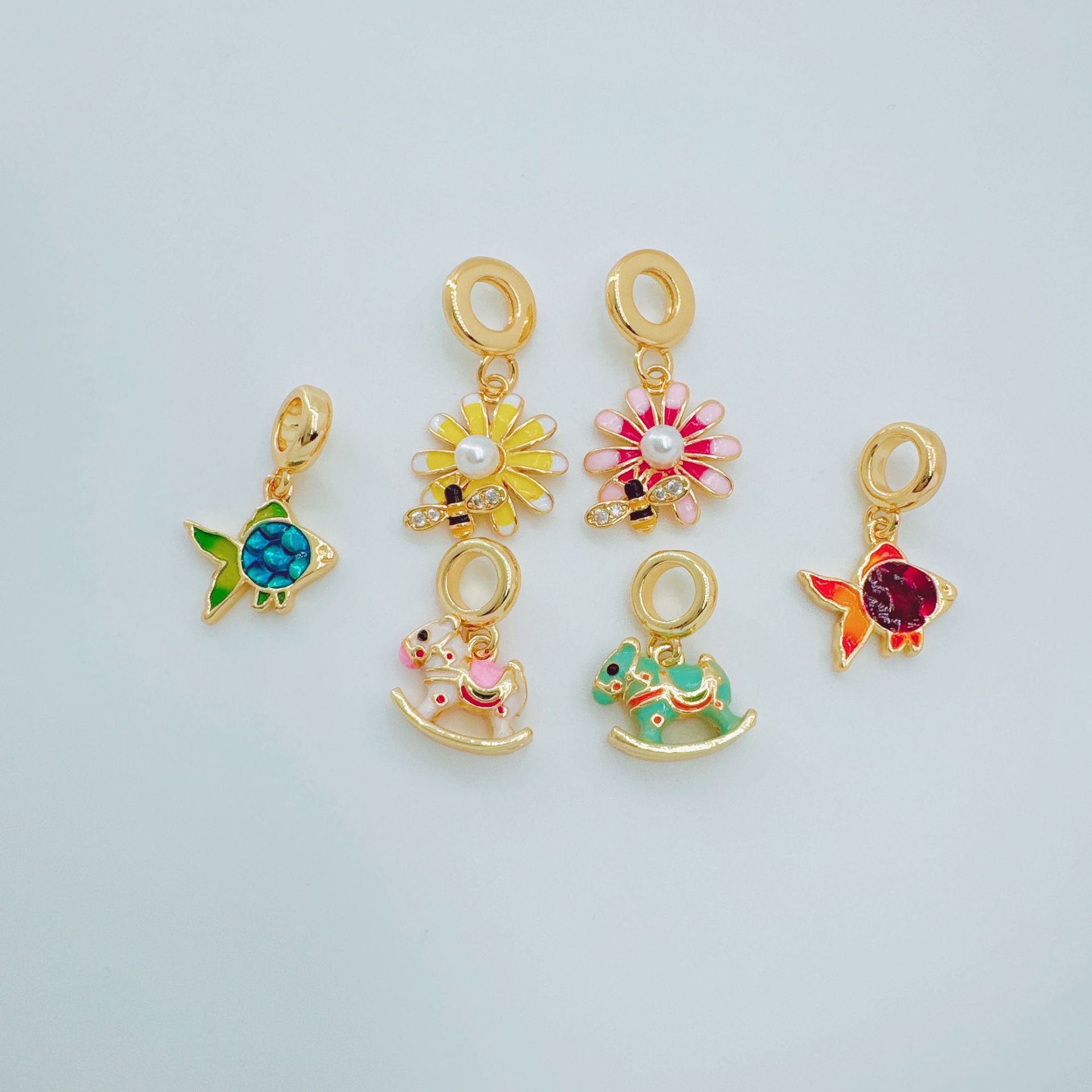 Wholesale  Goldfish Pony Pendant Necklace Gold Plated Fashion Jewelry Accessory for Women