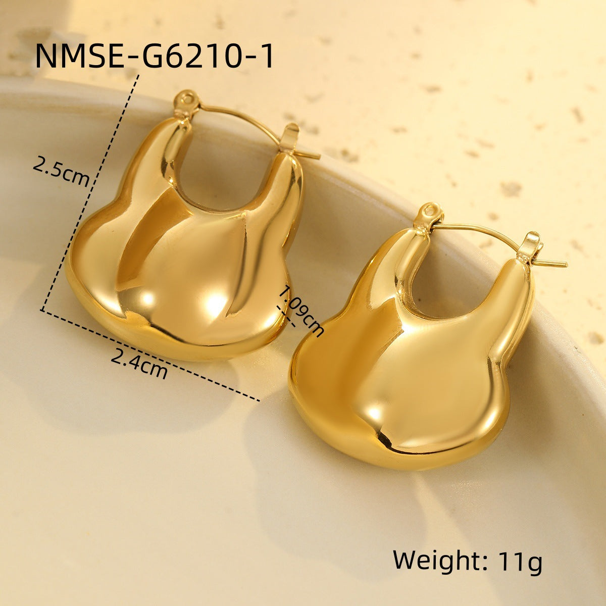 Wholesale  stainless steel retro  hollow 18K gold earrings jewelry