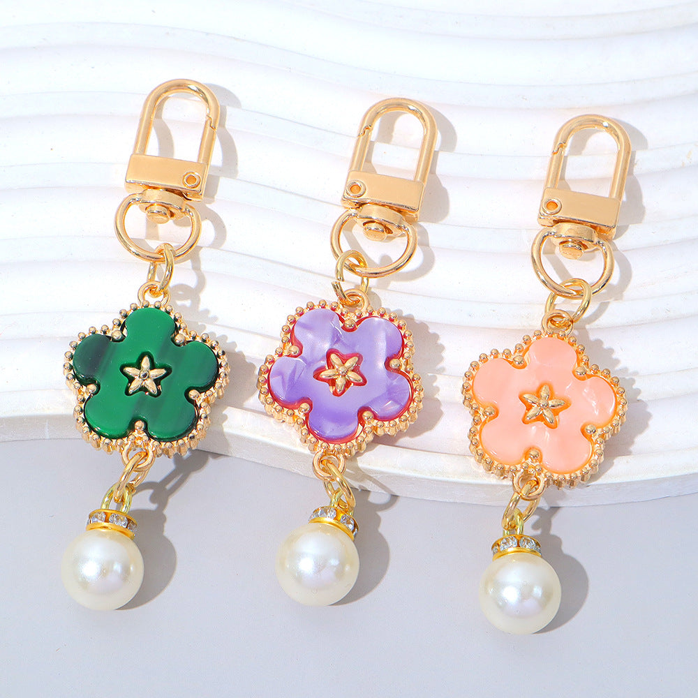 Wholesale Sweet Floral Pearl Keychain Bag Pendant Fashion Accessory Boutique Resale