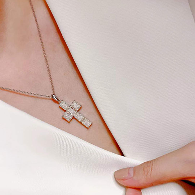 Wholesale s925 Sterling Silver Cross Pendant  Light Luxury Clavicle Chain Necklaces