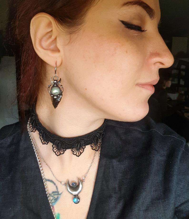 Wholesale  Black Arrow Labrador pearl earrings