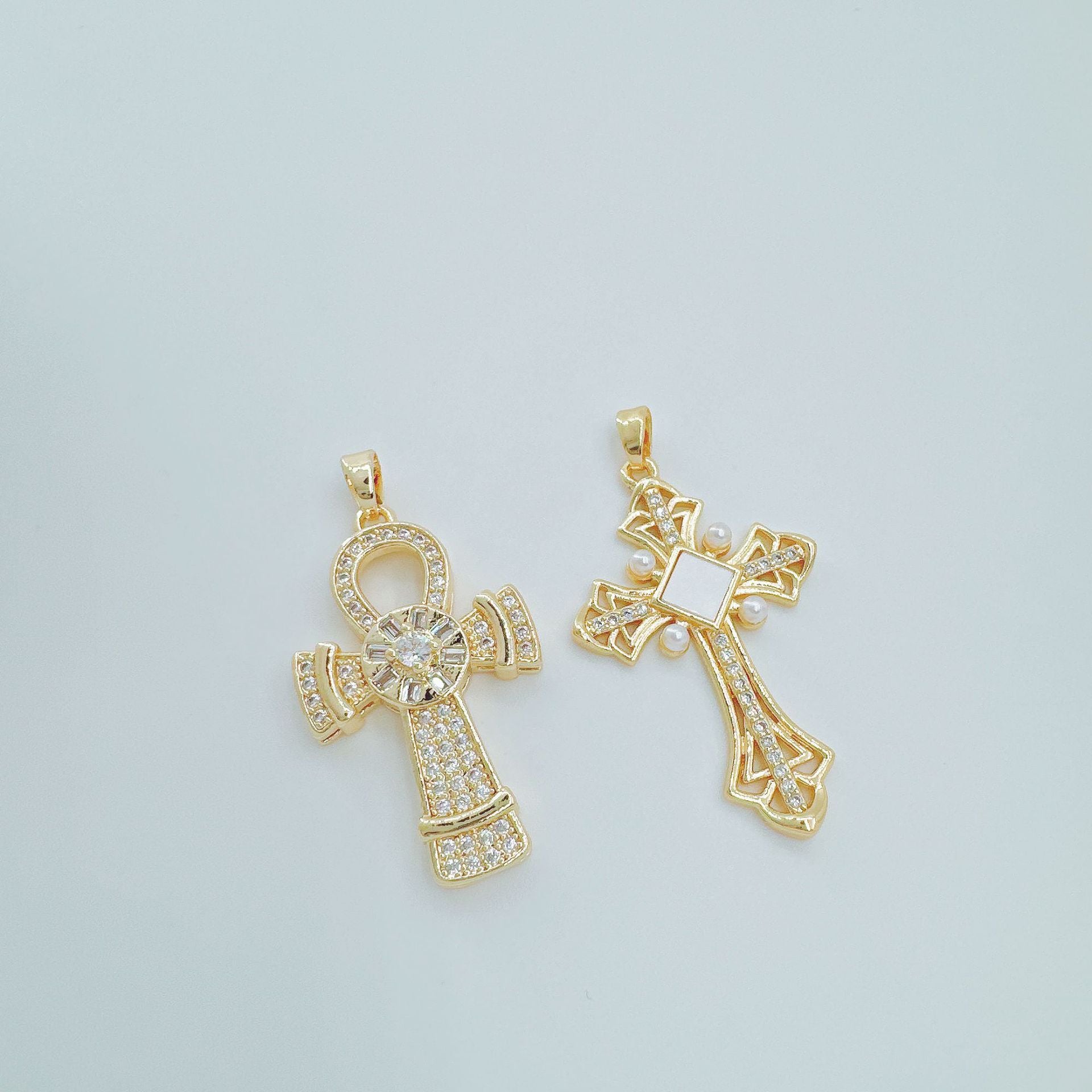 Wholesale Copper Hip Hop Cross Pendant with Micro Zircon - Trendy Collarbone Necklace for Women