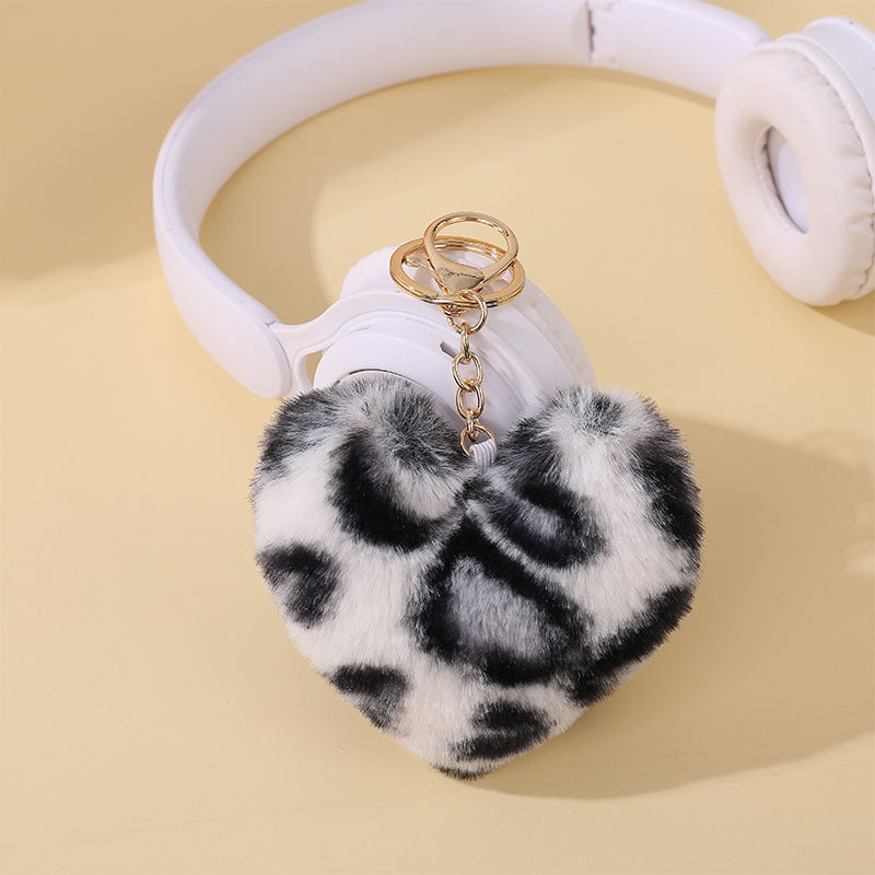 Wholesale 5PCS Multicolor leopard print fur ball keychain peach heart pendant bag plush jewelry pendant