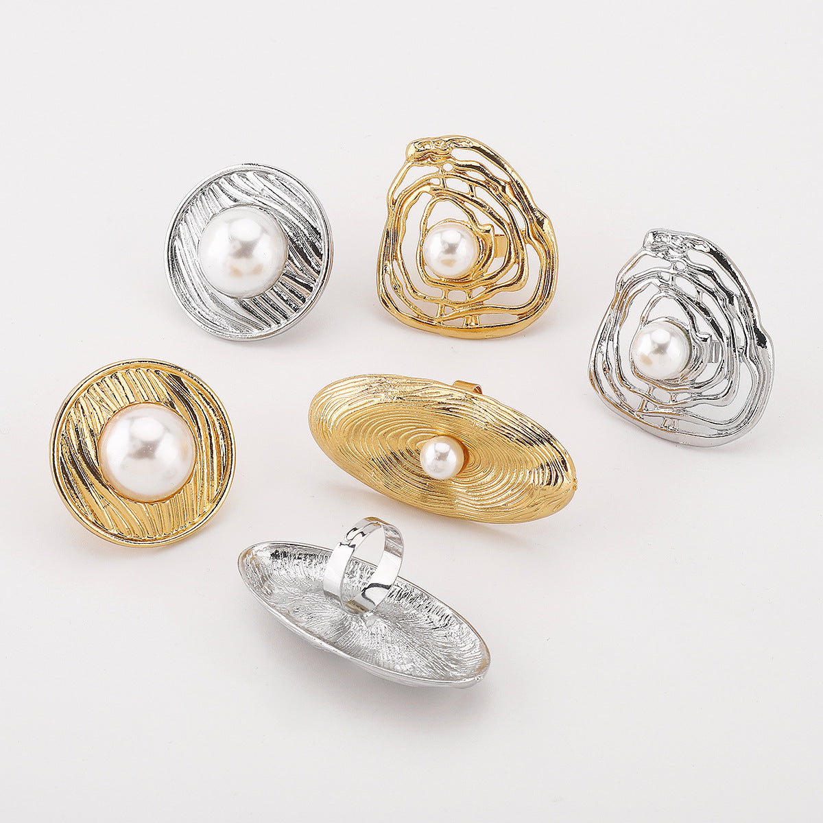 Wholesale exaggerated metal style design imitation pearl ring open mouth ring