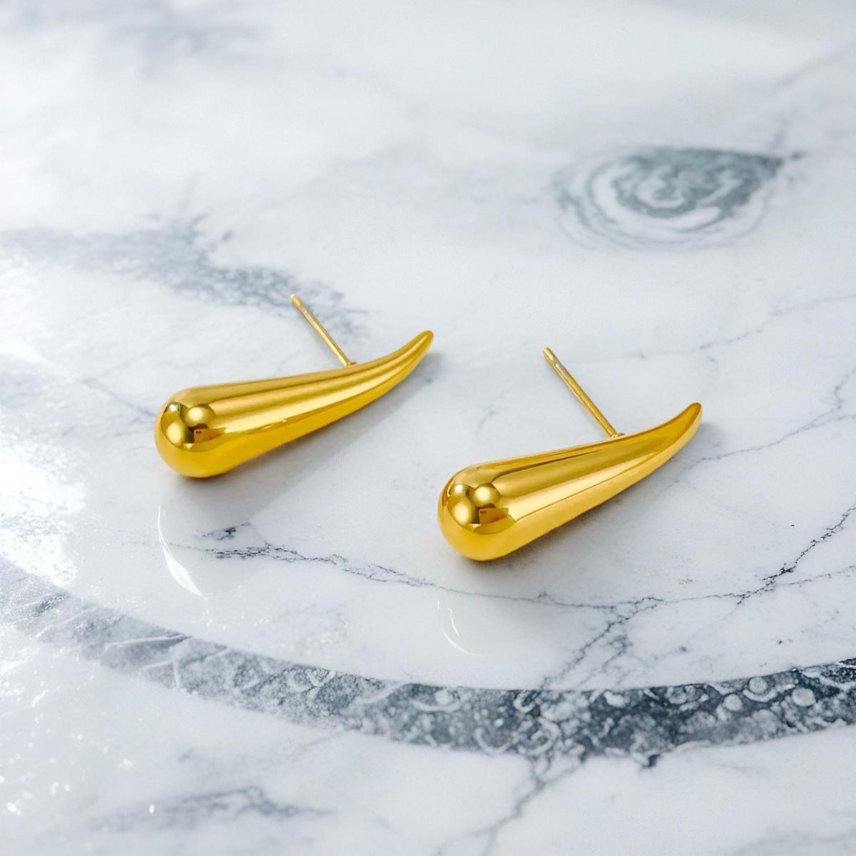 Wholesale Stylish Stainless Steel Crescent Moon Earrings Boutique Jewelry Accessory For Women