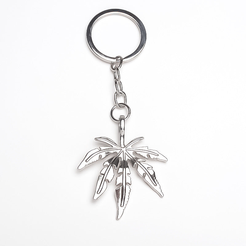 Wholesale Retro Maple Leaf Alloy Keychain Silver Electroplated Hip Hop Style Fashion Accessory For Everyday Use And Resale