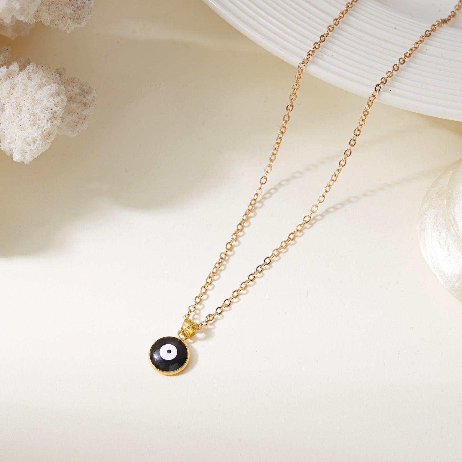 Wholesale  eye necklace blue eyes devil's eye card neck chain necklace