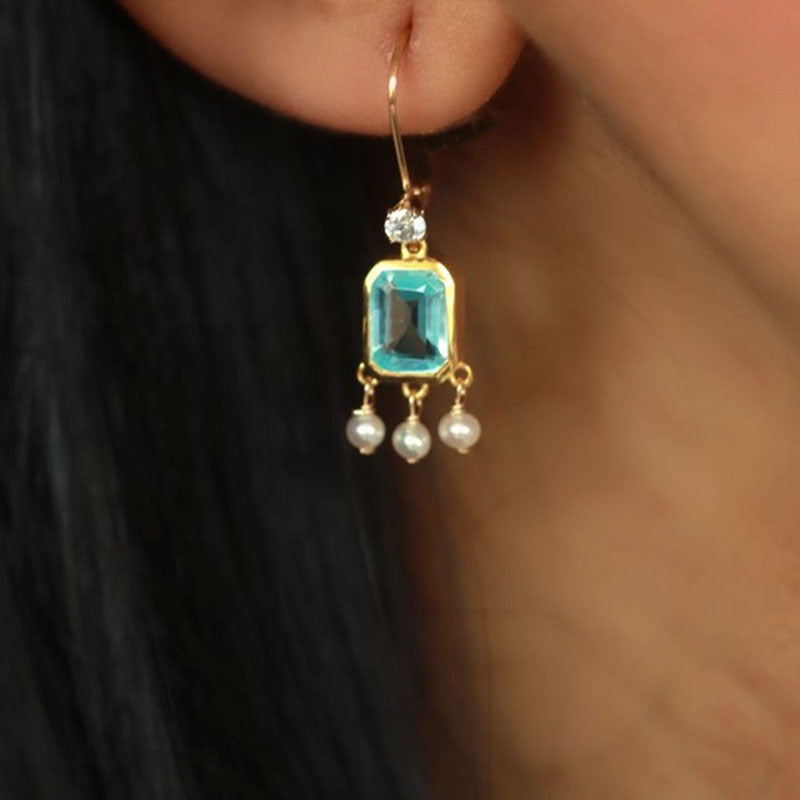 Wholesale sky blue square diamond earrings