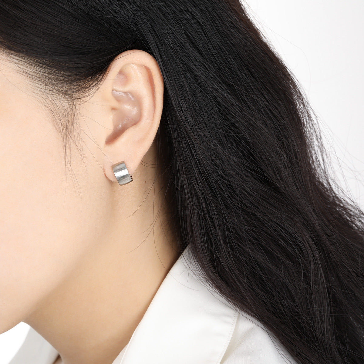 Wholesale  retro minimalist personality brushed ear buckle titanium steel earrings for women