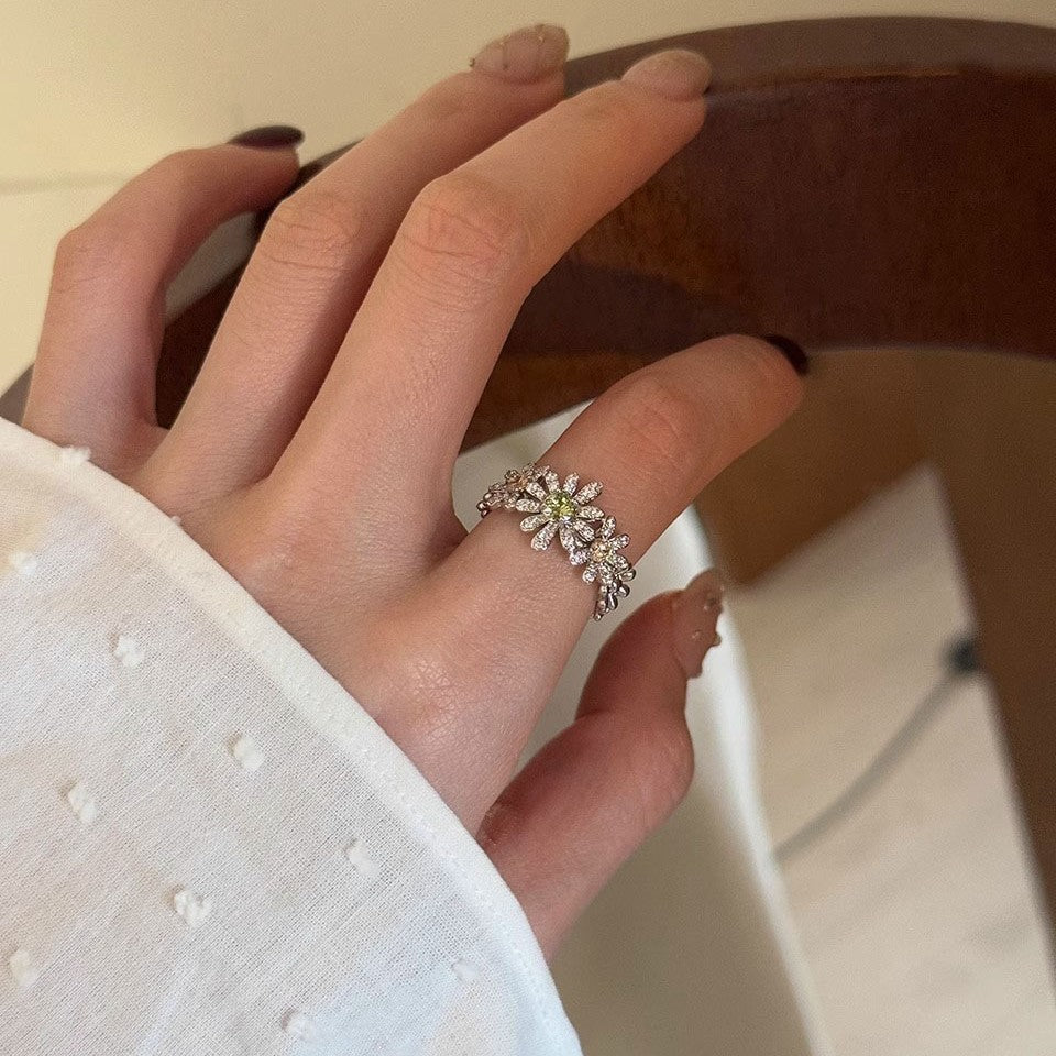 Wholesale Chic Flower Ring Copper Electroplated Everyday Jewelry Accessory for Women