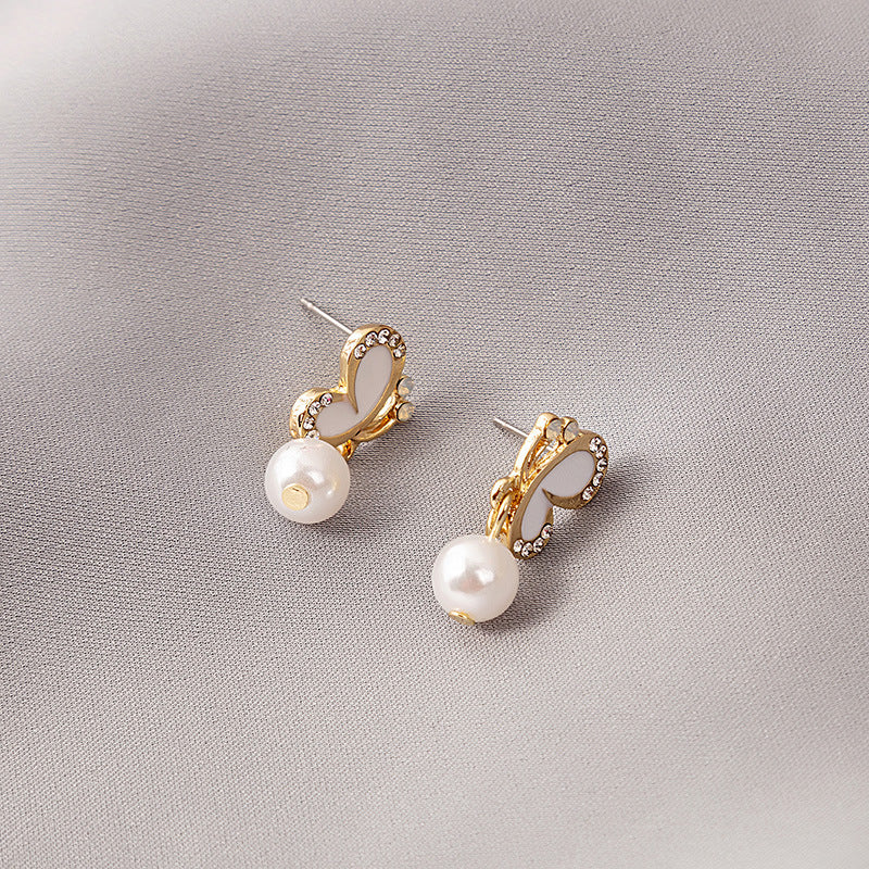 Wholesale  Creative Design Shell Pearl Earrings Light Luxury  Earrings