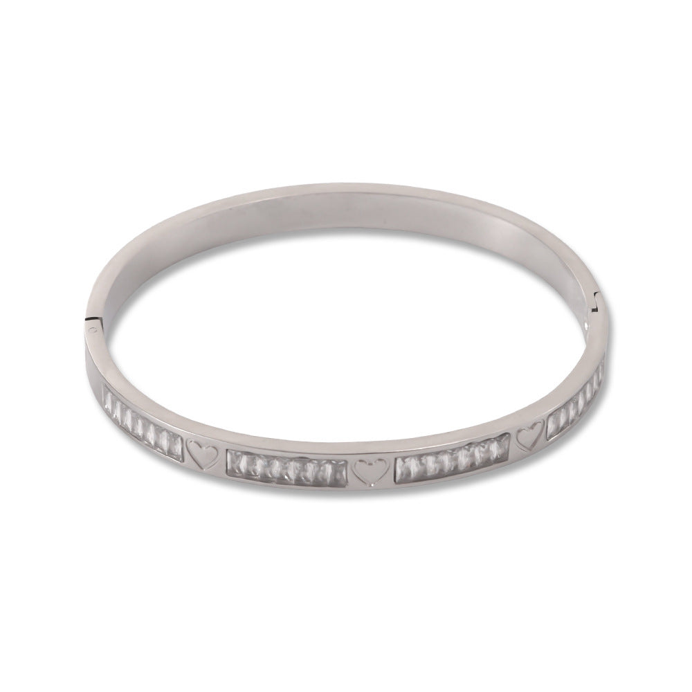 Wholesale Chic Heart Cubic Zirconia Stainless Steel Bracelet Stylish Everyday Wear Jewelry Accessory For Women