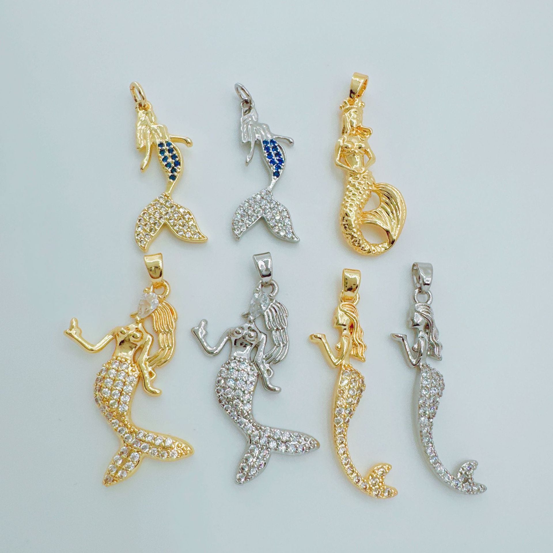 Wholesale Gold Plated Mermaid Pendant Necklace,  Chic Jewelry Accessory for Women