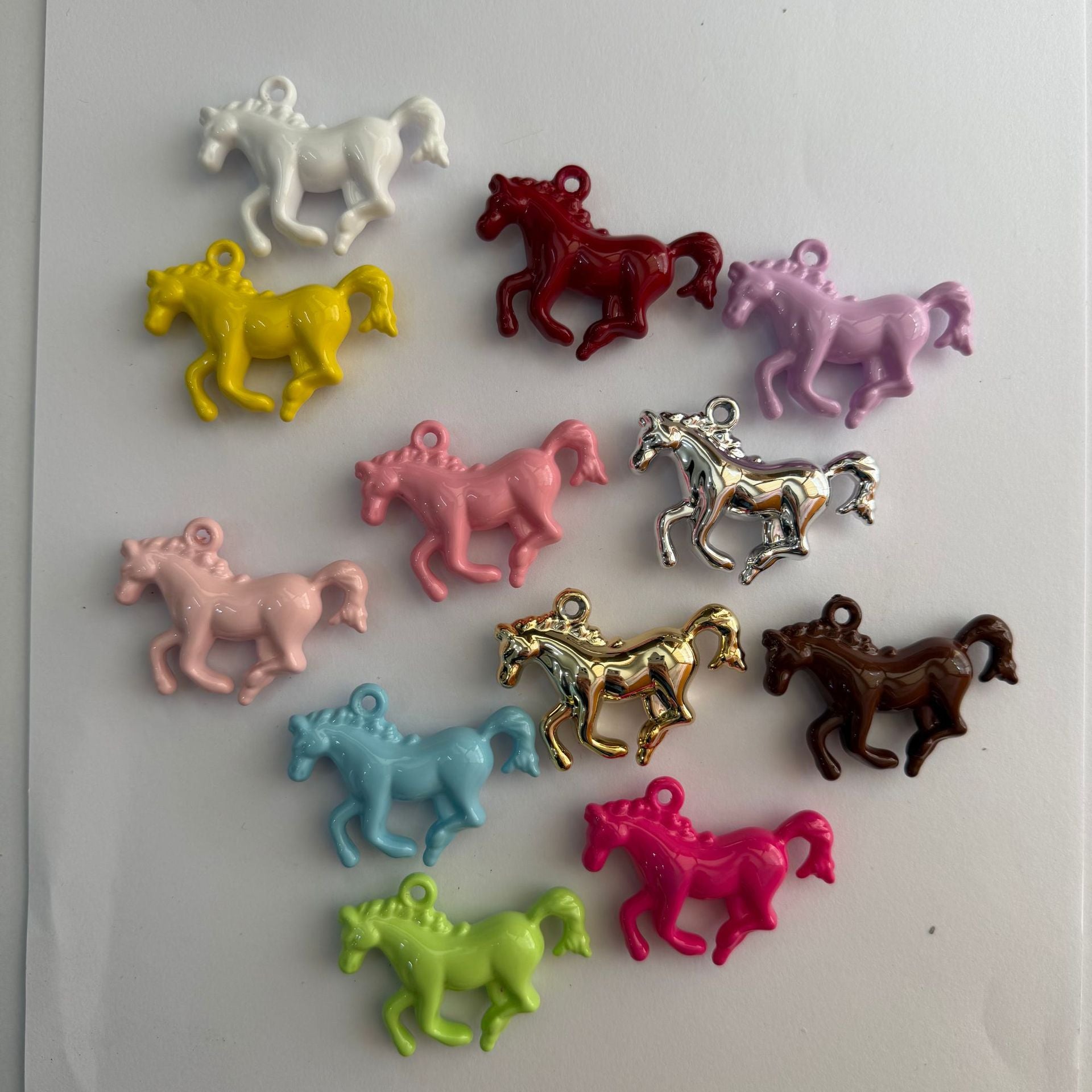 Wholesale Cute Acrylic Horse Keychain Bag Charm Car Key Accessory Gift