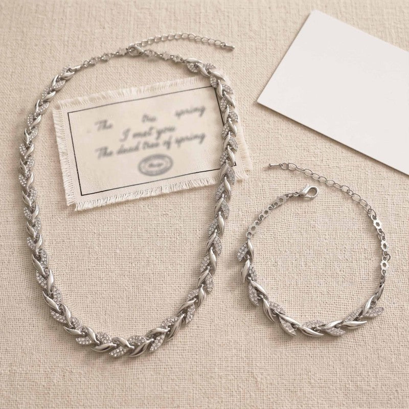 Wholesale Gold Electroplated Alloy Willow Leaf Rhinestone Cuban Chain Bracelet And Necklace Set Hip Hop Fashion Jewelry Accessory