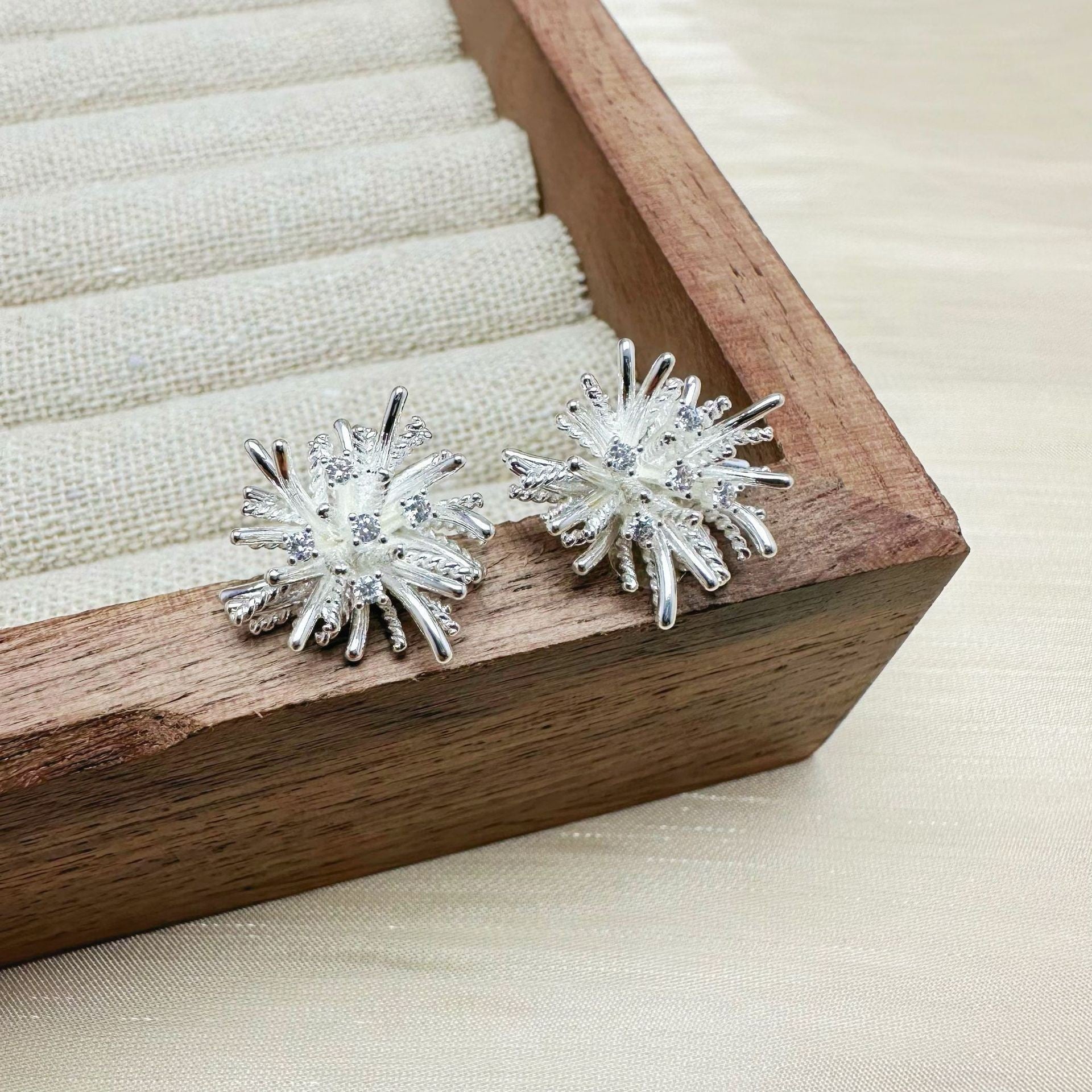 Wholesale Sparkling Firework Earrings Trendy Party Jewelry Fashion Accessory for Women Gift Boutique