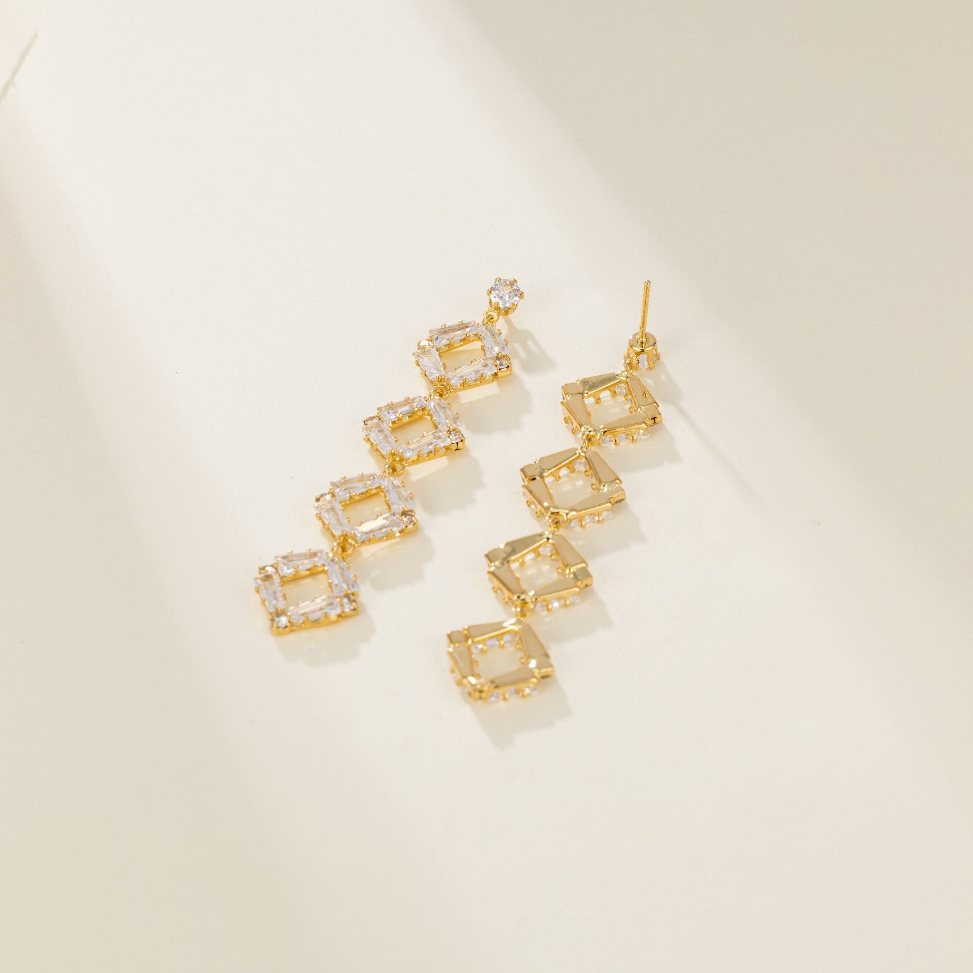 Wholesale Diamond Crystal Earrings S925 Silver Needle Elegant Long Tassel Earrings