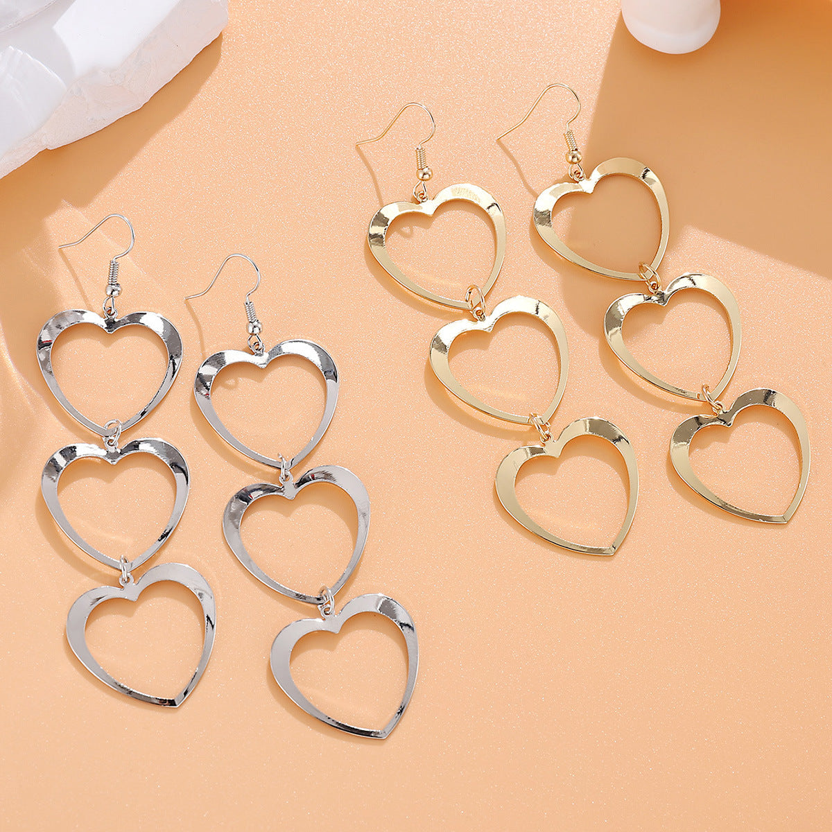 Wholesale  Retro  Luxury Cut Out Heart Long Earrings