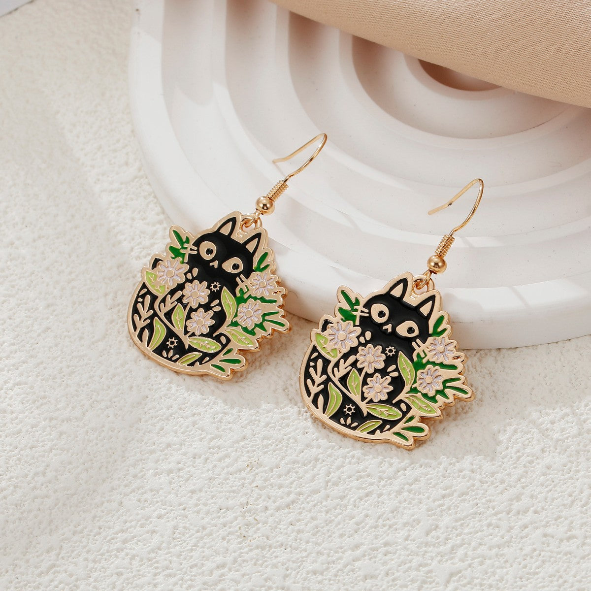 Wholesale Cartoon Cat Flower Black Enamel Earrings Cute Kitten Pendant Fashion Jewelry Accessory for Women Boutique Gift