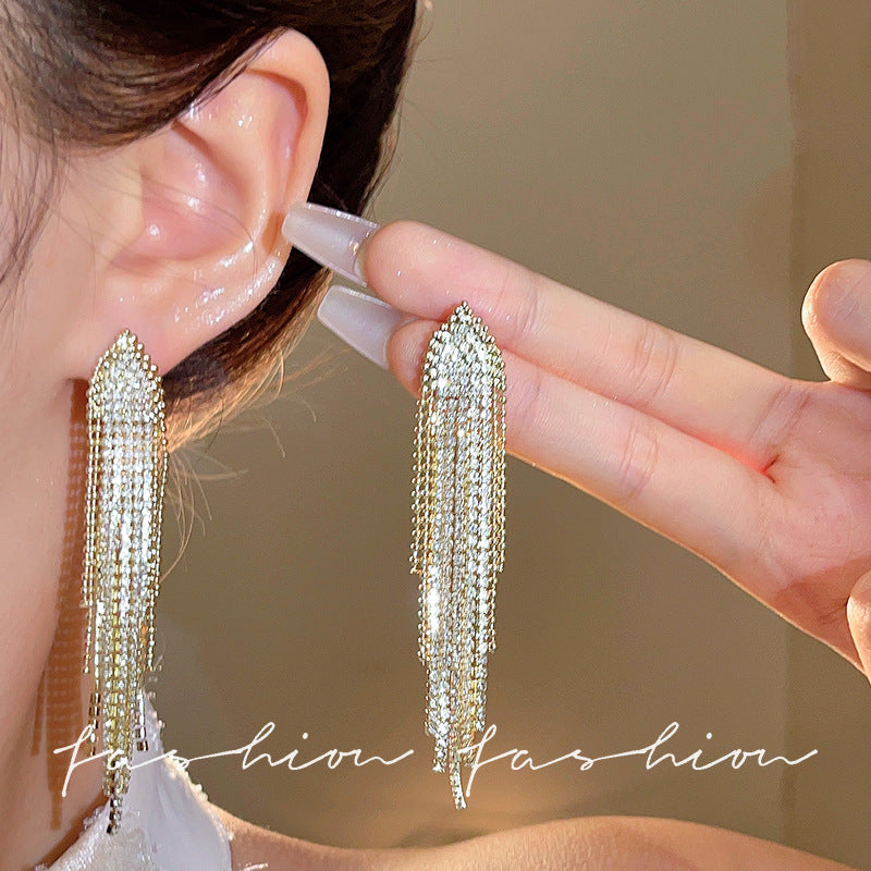 Wholesale Gold Tone Alloy Geometric Triangle Tassel Earrings Trendy Fashion Jewelry Accessory For Women Gift