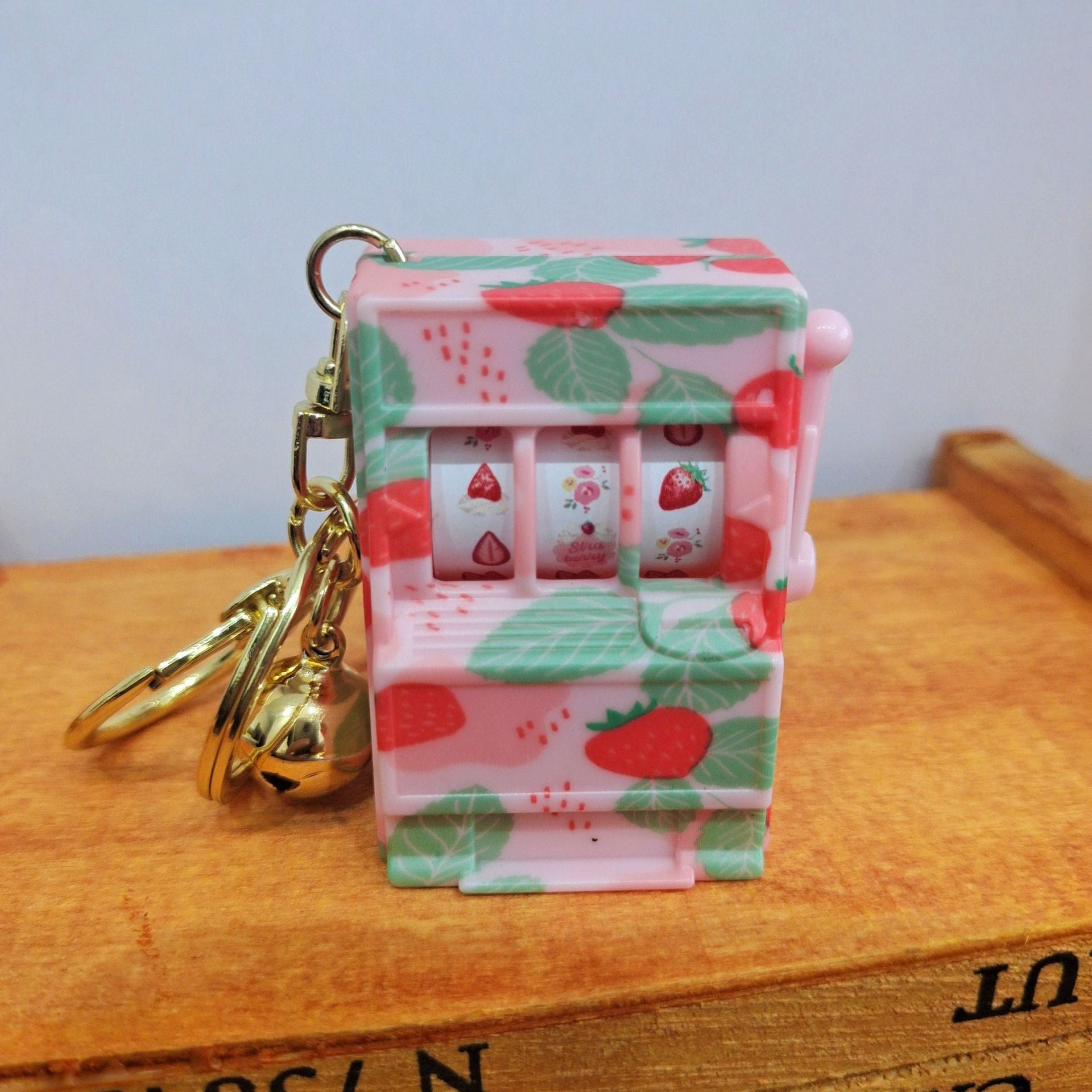 Wholesale Creative Lottery Machine Game Keychains ACC-KC-Lans003