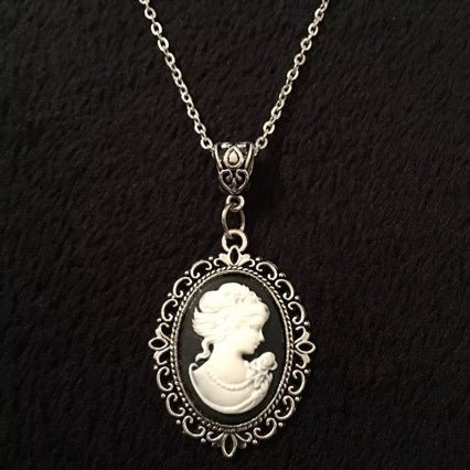 Wholesale Women' s Vintage Steampunk Cameo Pendant Necklace,  Alloy,  Black,  Jewelry Accessory