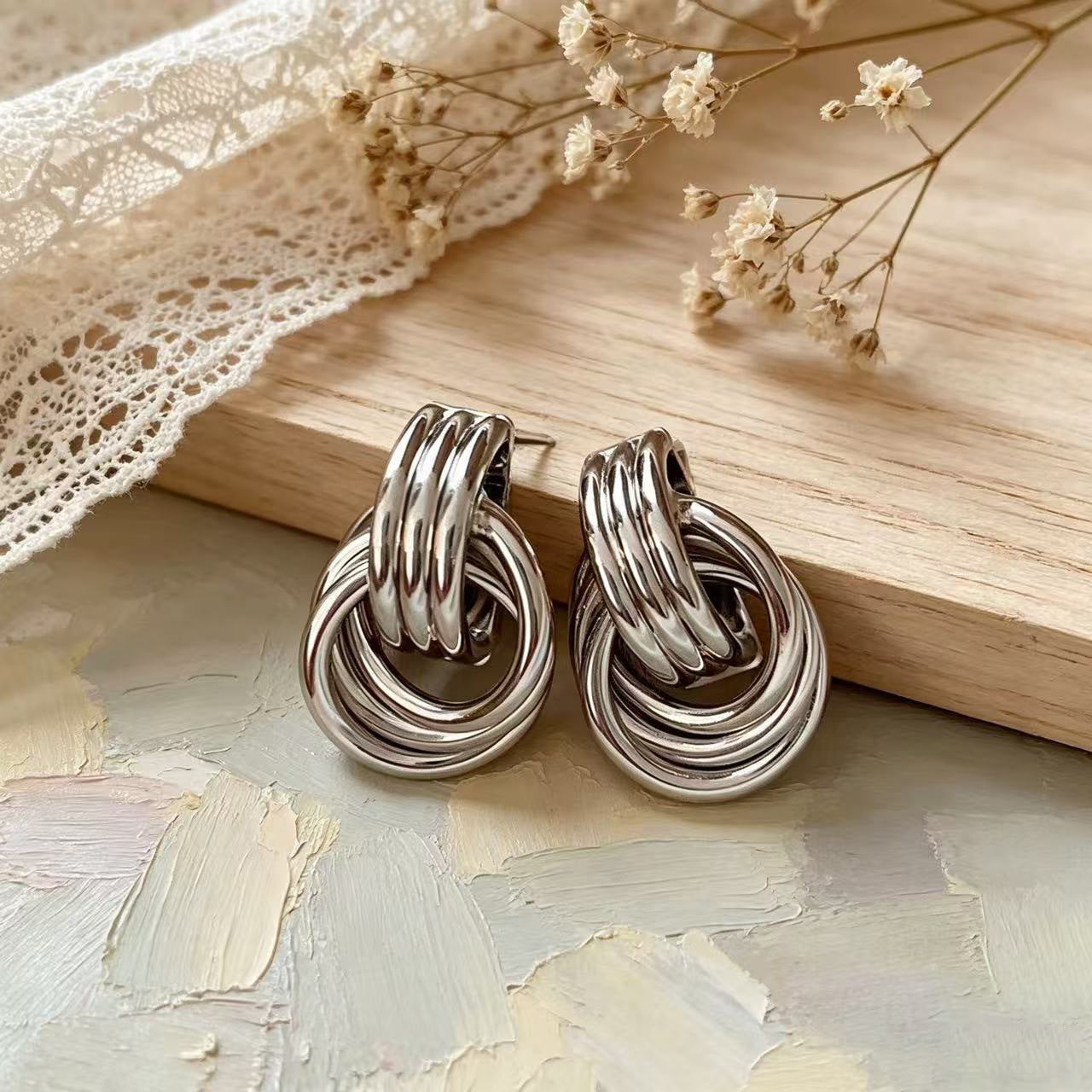Wholesale Trendy Irregular C-Shape Earrings Metal Geometric Three-Layer for Party Wear