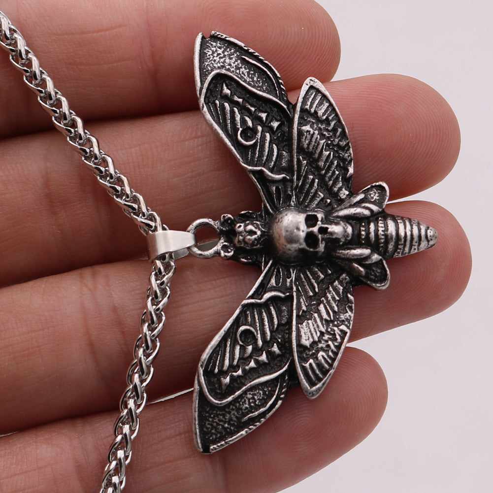 Wholesale Vintage Moth Metal Necklaces ACC-NE-Hongg005