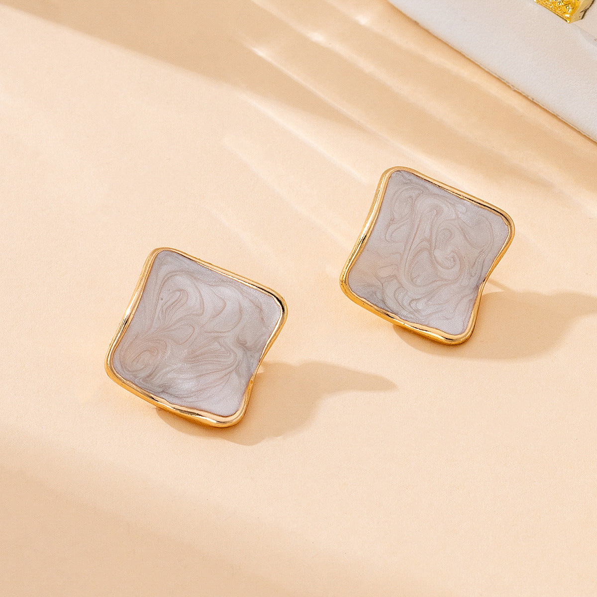 Wholesale Trendy Geometric Drip Oil Earrings for Women - Burgundy Red Alloy Jewelry Accessory