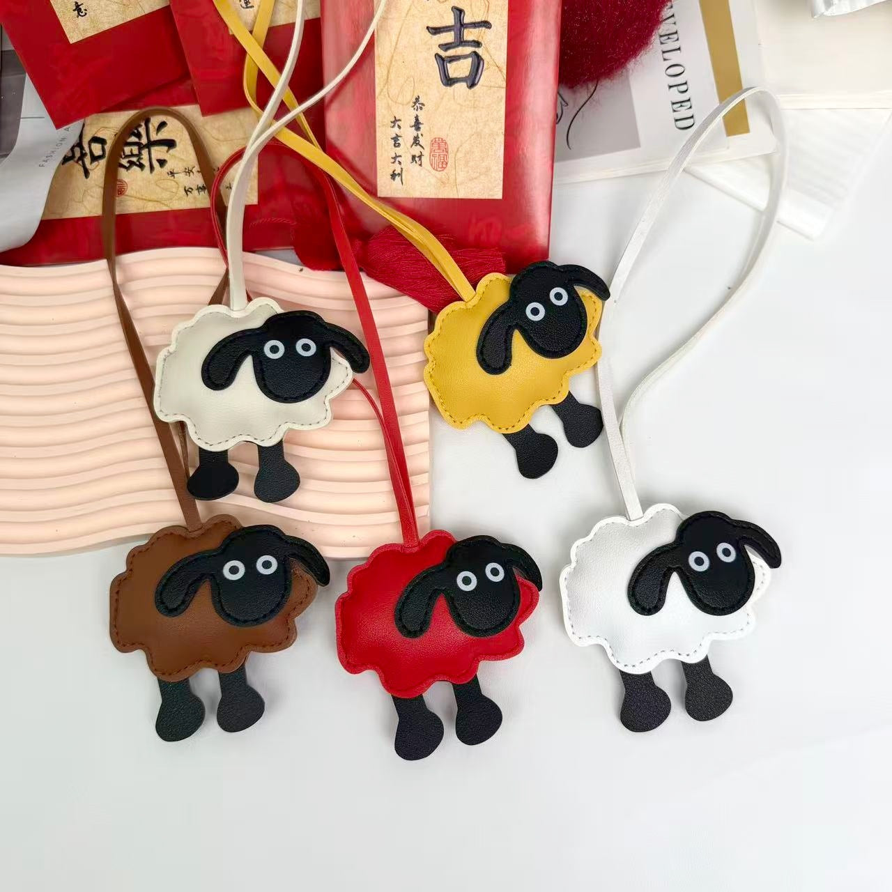 Wholesale Cute PU Leather Lamb Pendant Keychain for Bag Car Key Accessories