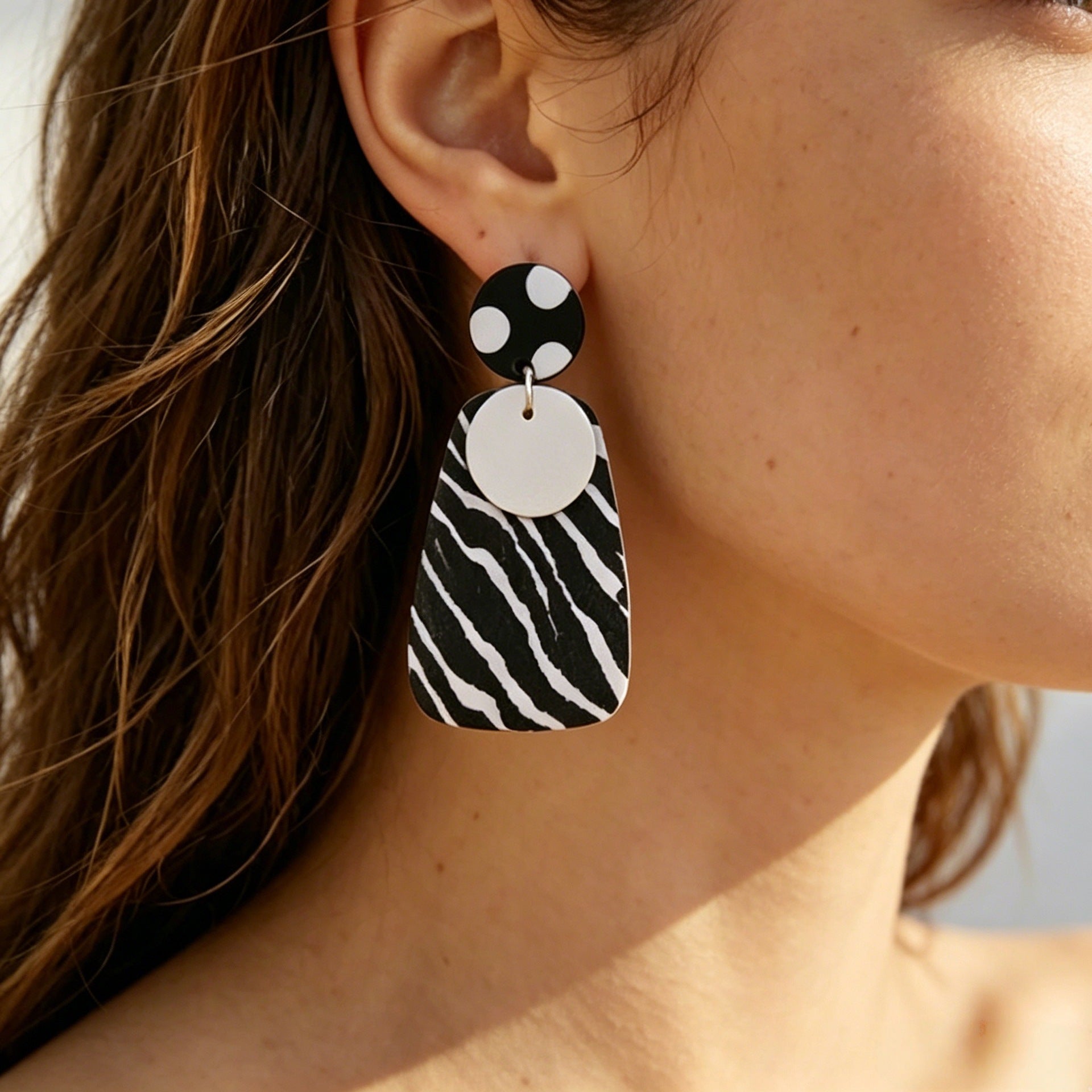 Wholesale Black White Zebra Pattern Multilayer Spliced Pu Leather Earrings Fashion Accessory