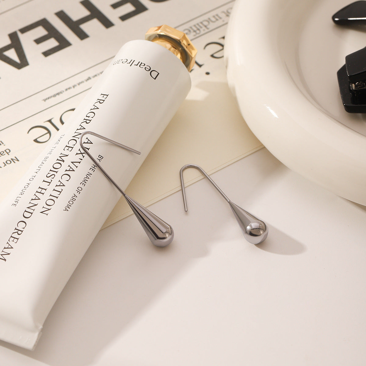 Wholesale  stainless steel 18K gold drop-shaped ear hook earrings