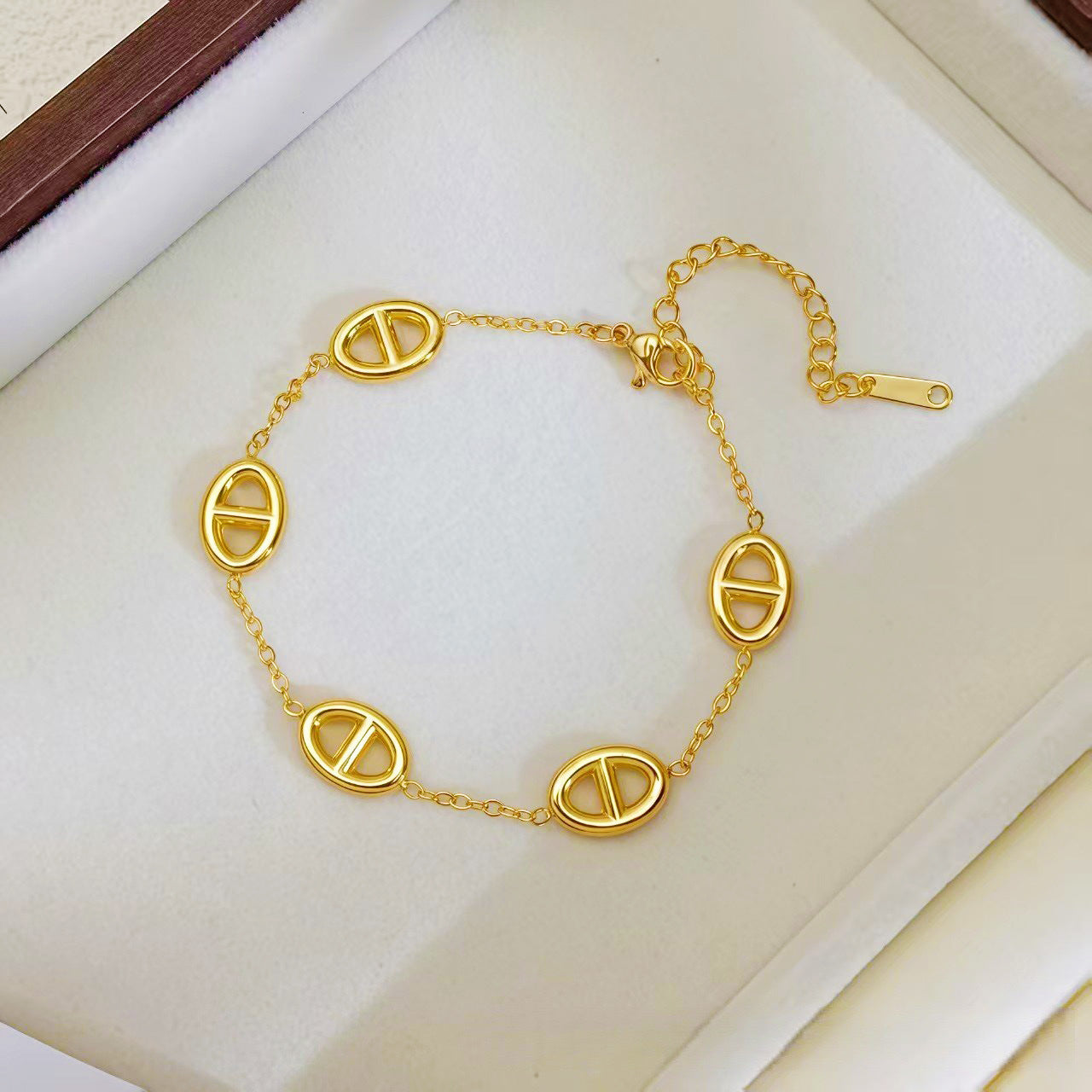 Wholesale Titanium Steel Light Luxury  Versatile Flower and Heart Bracelet