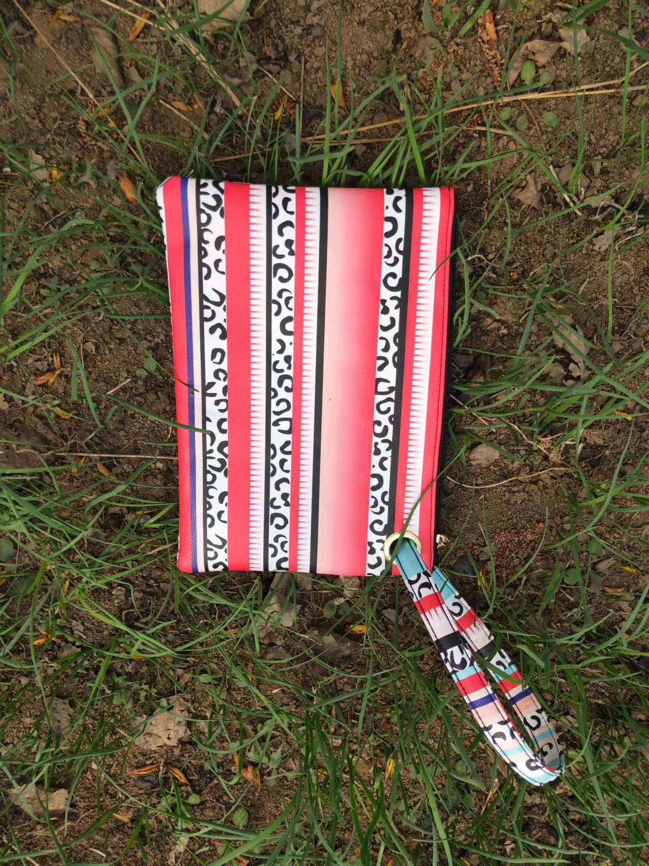 Wholesale Western Style Aztec Leopard Sunflower Clutch Cosmetic Bag Handbag ACC-HB-ChunYan001