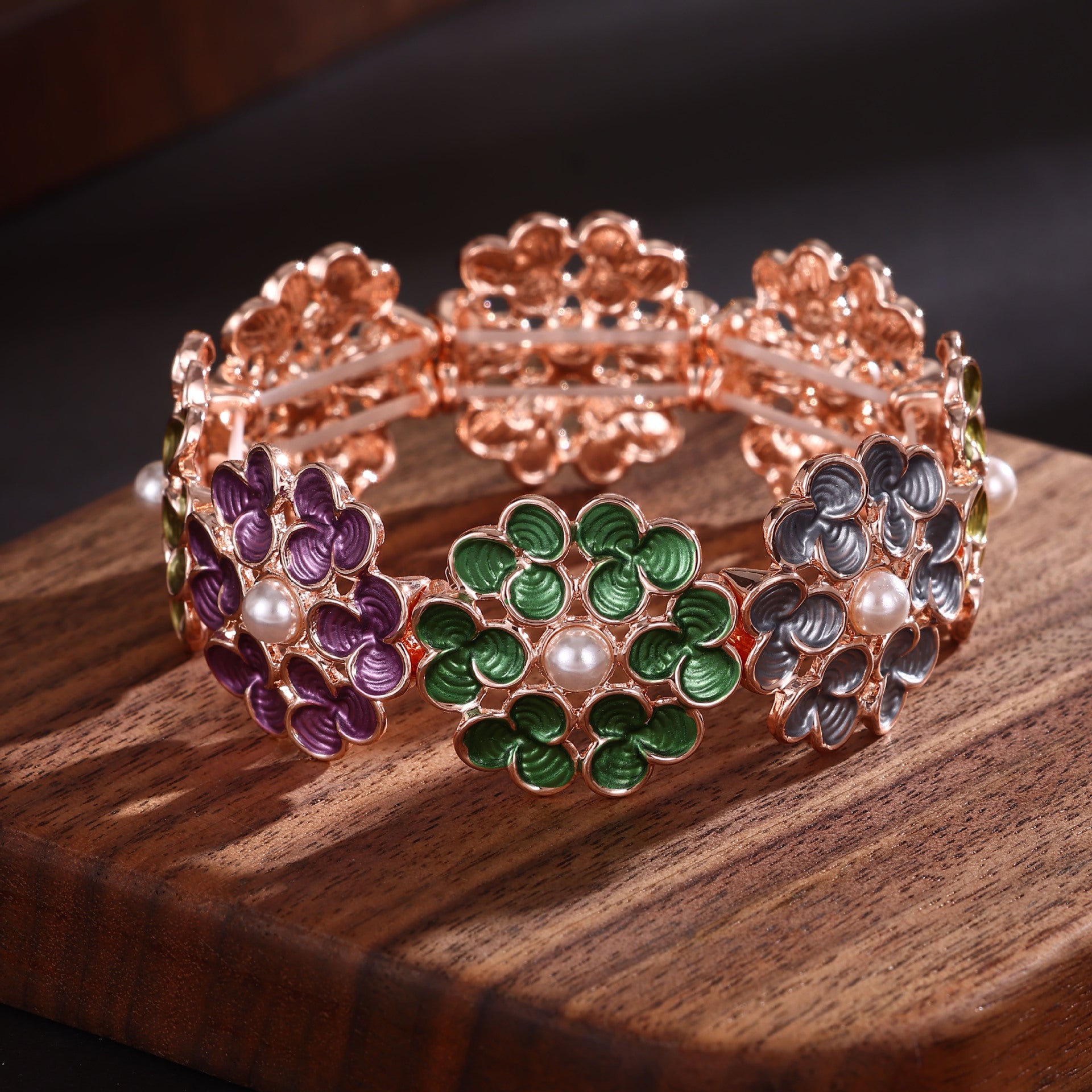 Wholesale  Color Painted Oil Clover Flower Stretch Bracelet