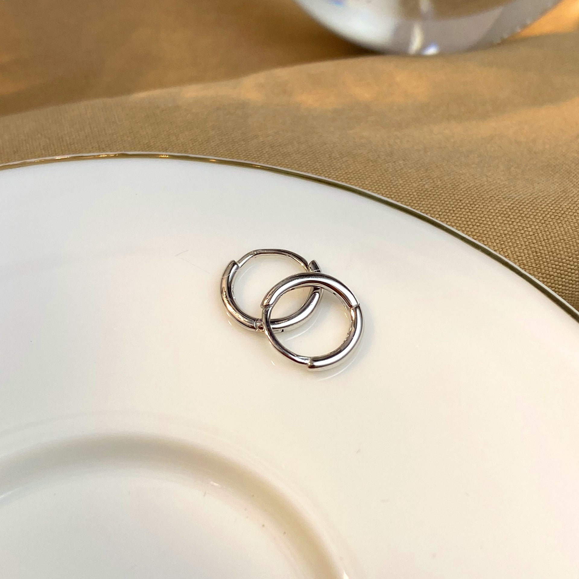 Wholesale Metal style minimalist s925 sterling silver earrings