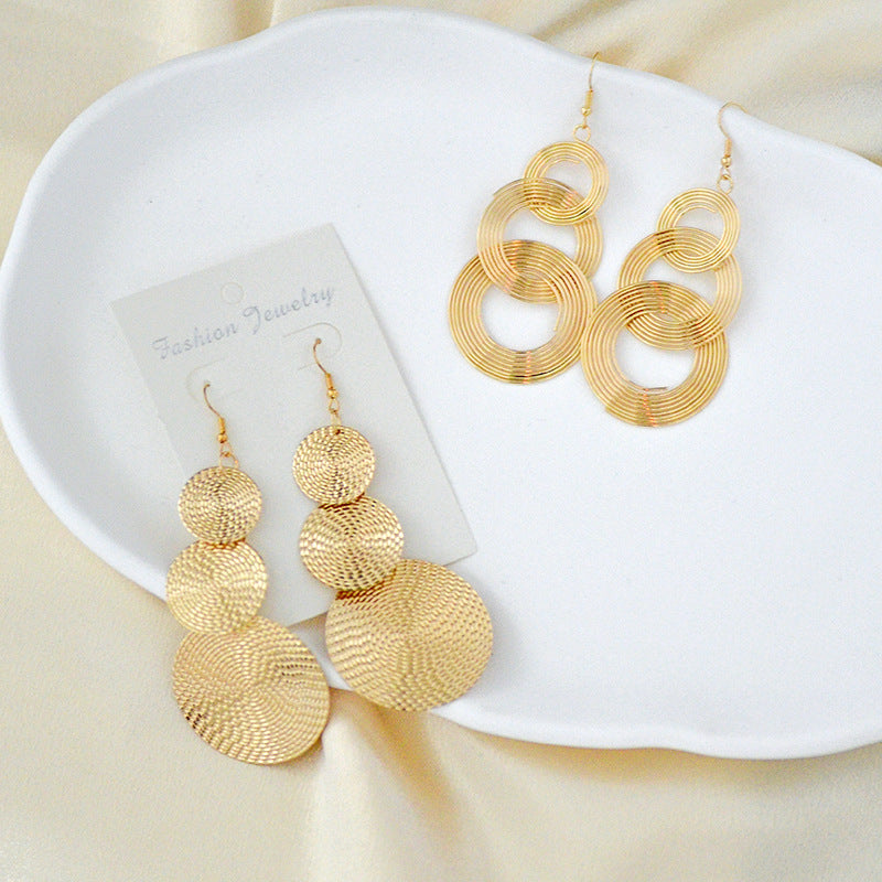 Wholesale Long Earrings Circle Hollow Retro Earrings Exaggerated Statemente Earrings ACC-ES-Huil005