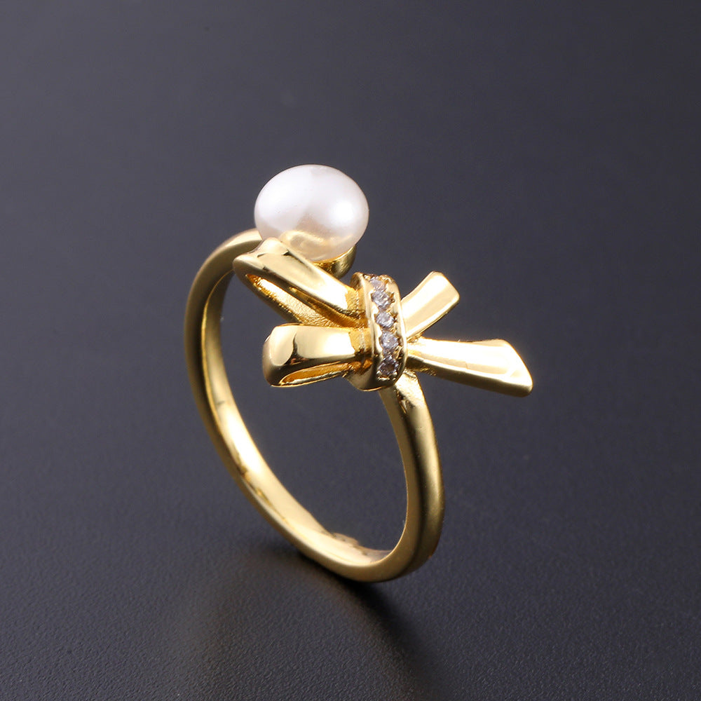 Wholesale European Fashion Sparkling Gold Plated Copper Zircon Open Ring Geometric Chic Jewelry Accessory Gift