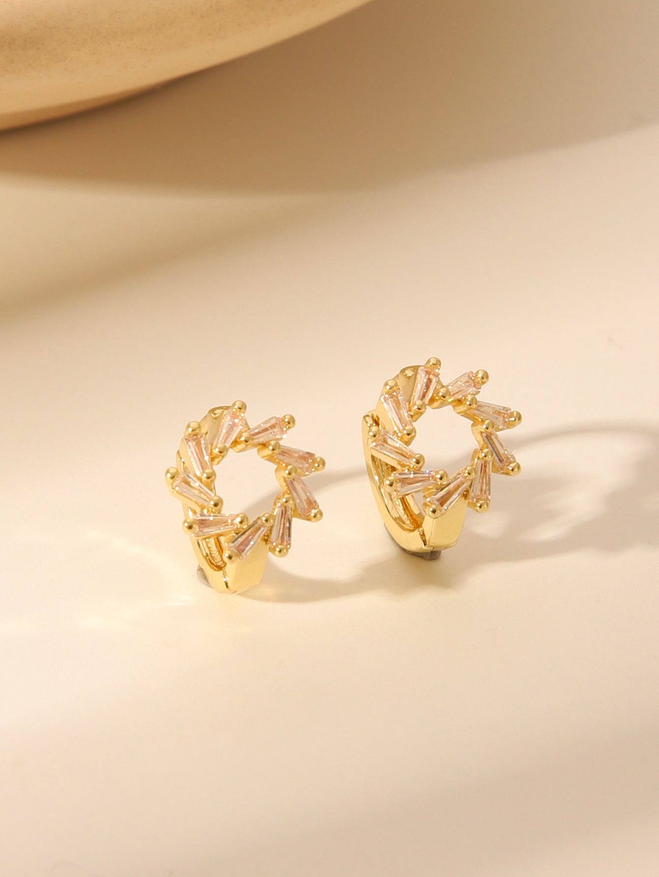 Wholesale Stainless steel gold-plated heart-shaped zircon earrings
