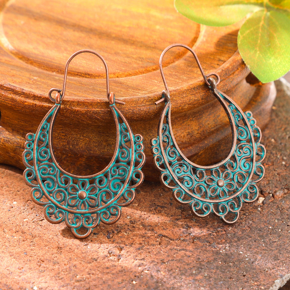 Wholesale Retro European and American Style Earrings for Women,  Bohemian Hollow Pattern Alloy Earrings,  Ethnic Holiday Style Personalized Accessories
