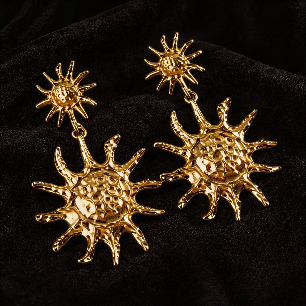 Wholesale Alloy Vintage Baroque Sun God Earrings - Trendy Party Jewelry Accessory