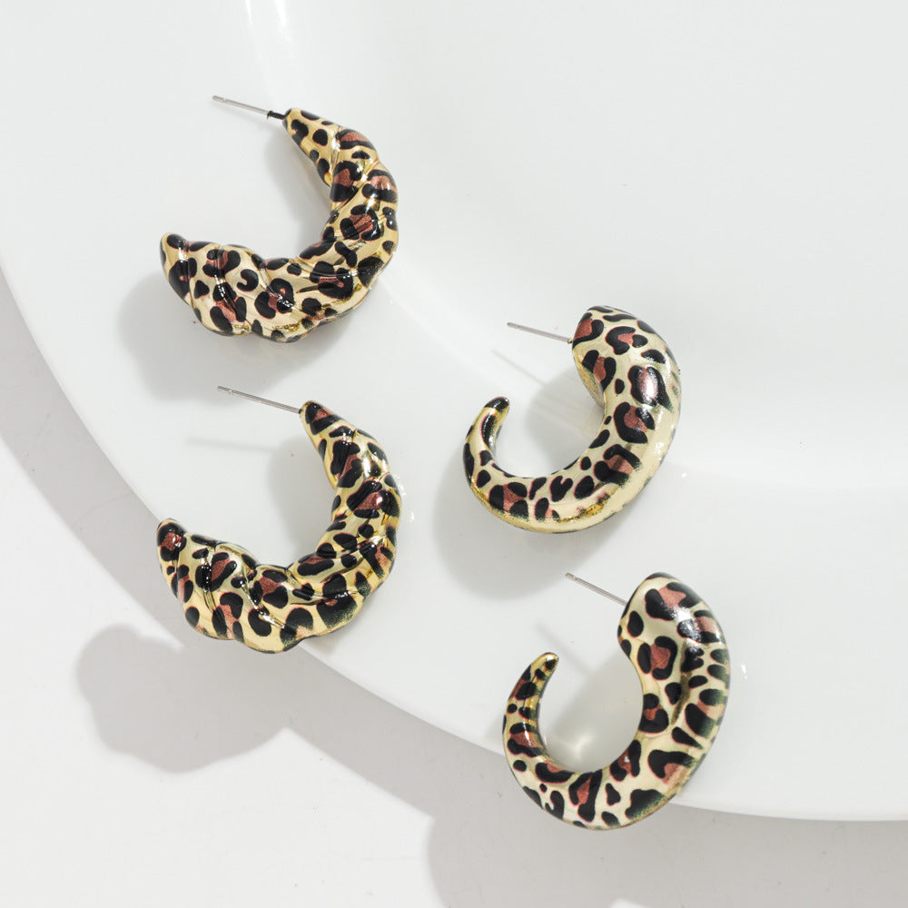 Wholesale  C- shaped Ear Ring Earrings Retro Earrings