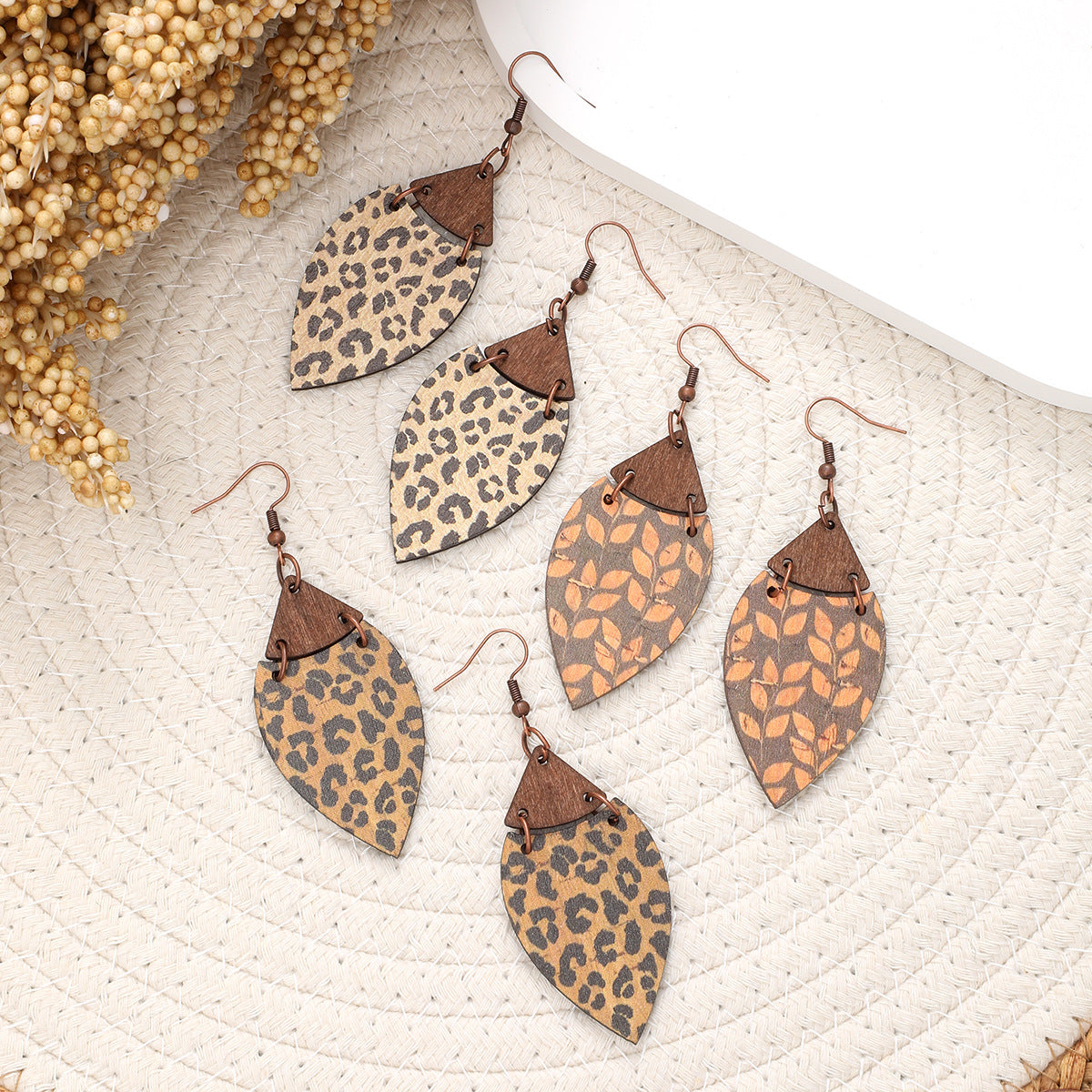 Wholesale  Retro Bohemian Leopard Leaves  Wood Pieces Earrings