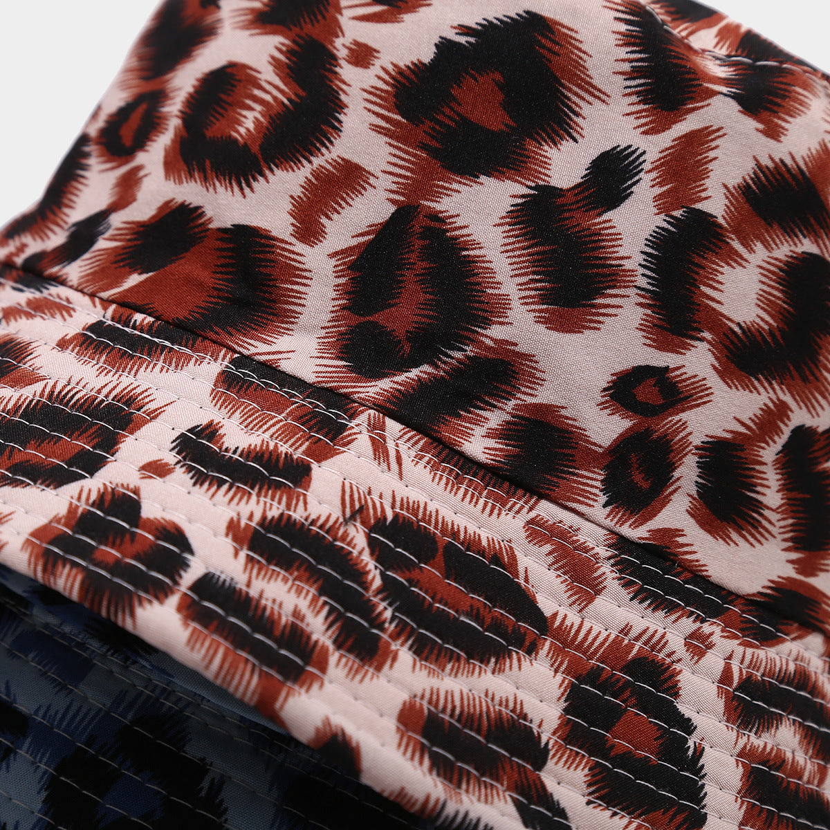 Wholesale  Leopard Pattern Double-sided Basin Hat Fisherman Hat Bucket Hat