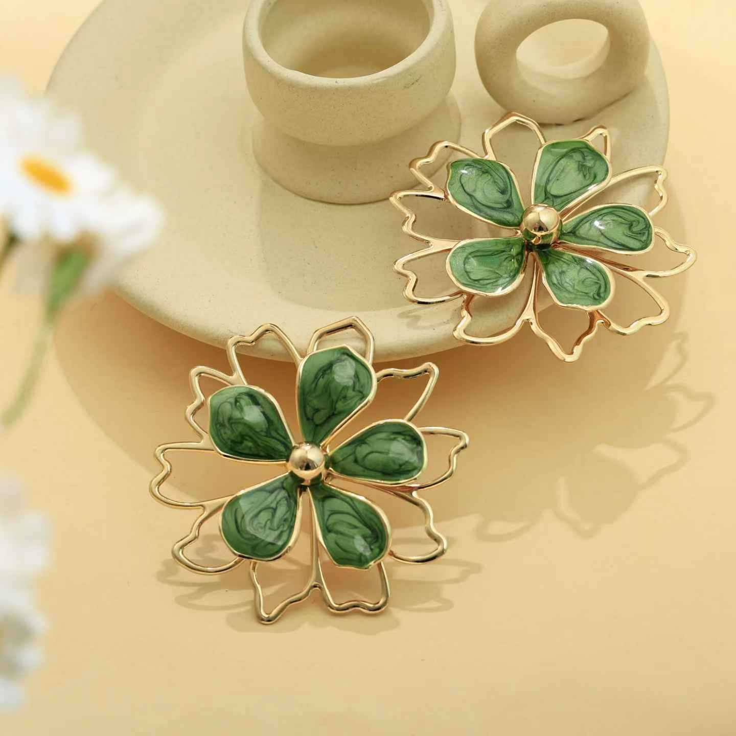 Wholesale Double-Layer Hollow Three-Dimensional Flower Ring