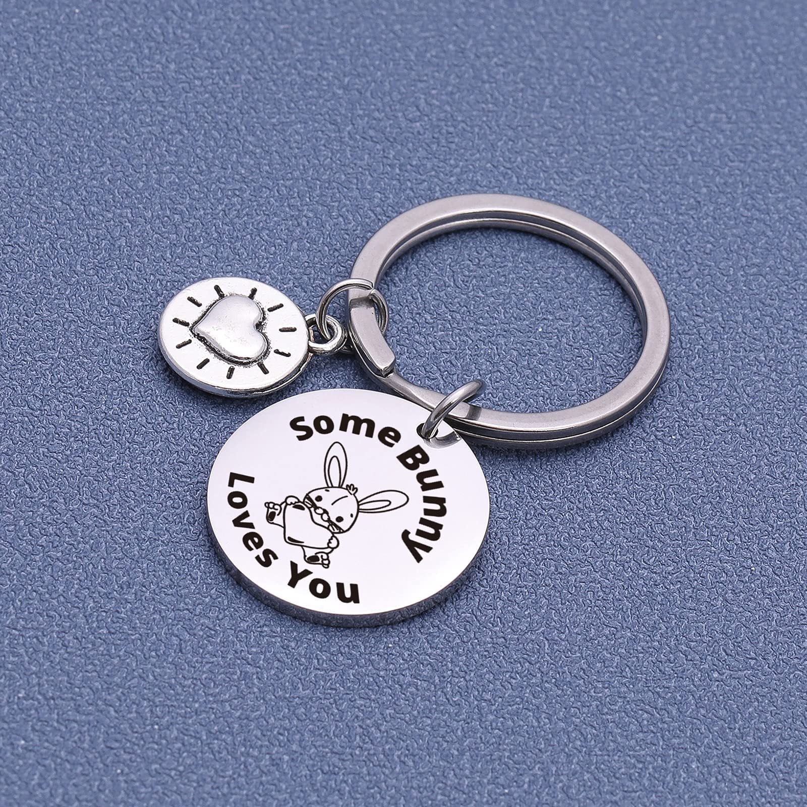 Wholesale European Style Easter Stainless Steel Keychain Silver Round Plate Rabbit Heart Laser Engraved Gift Accessory