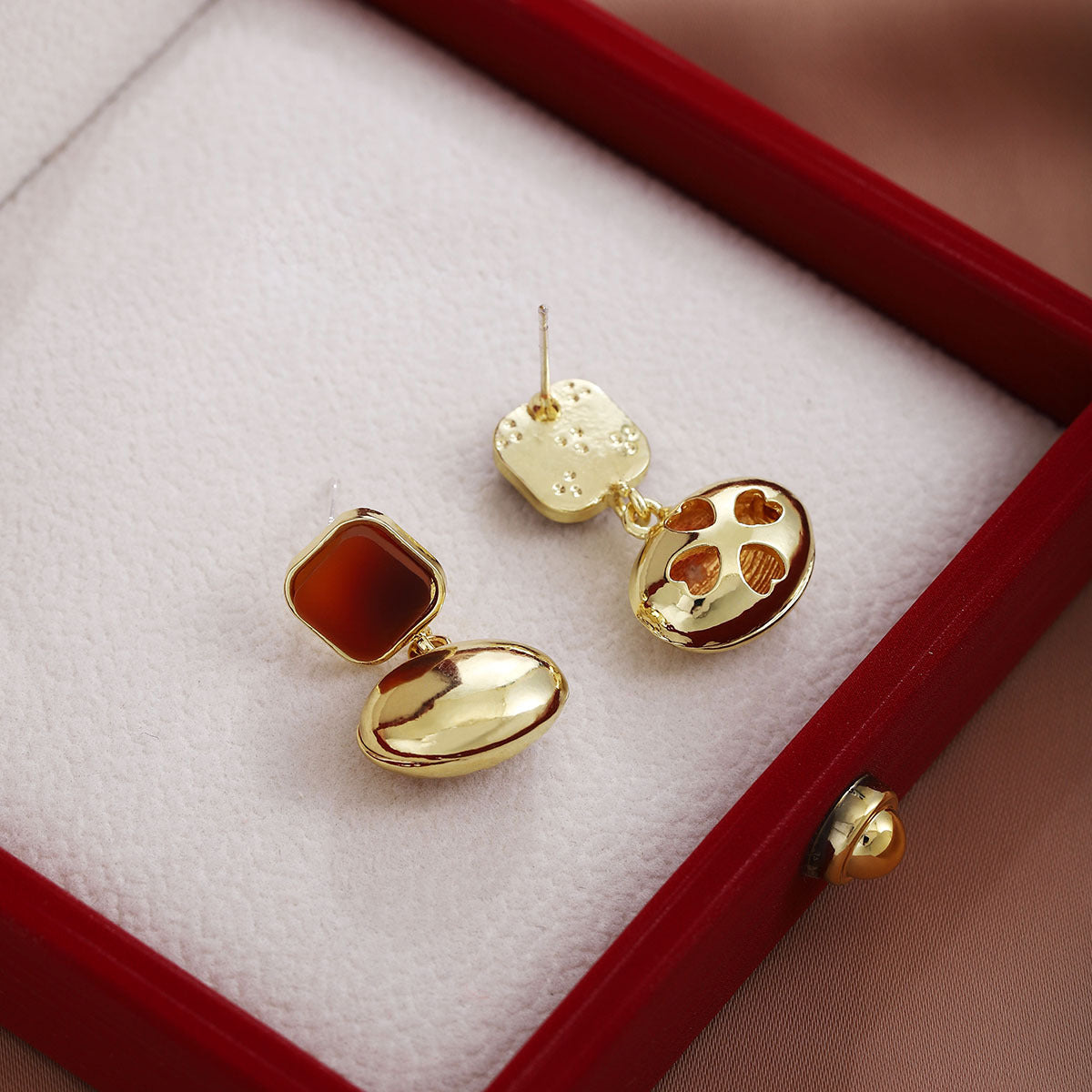 Wholesale Silver Needle Gradient Red Square Gold Beanie Earrings