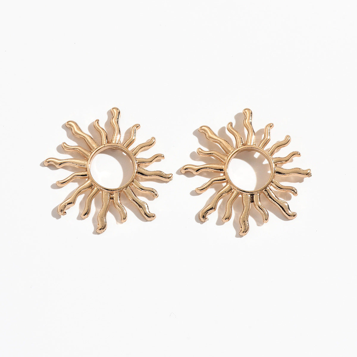 Wholesale Zinc Alloy Electroplated Sun Earrings Geometric Design Trendy Jewelry Accessory for Women